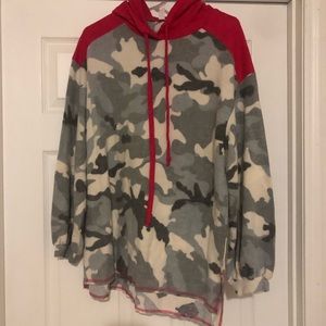 New without tags Honeyme Sweatshirt Medium